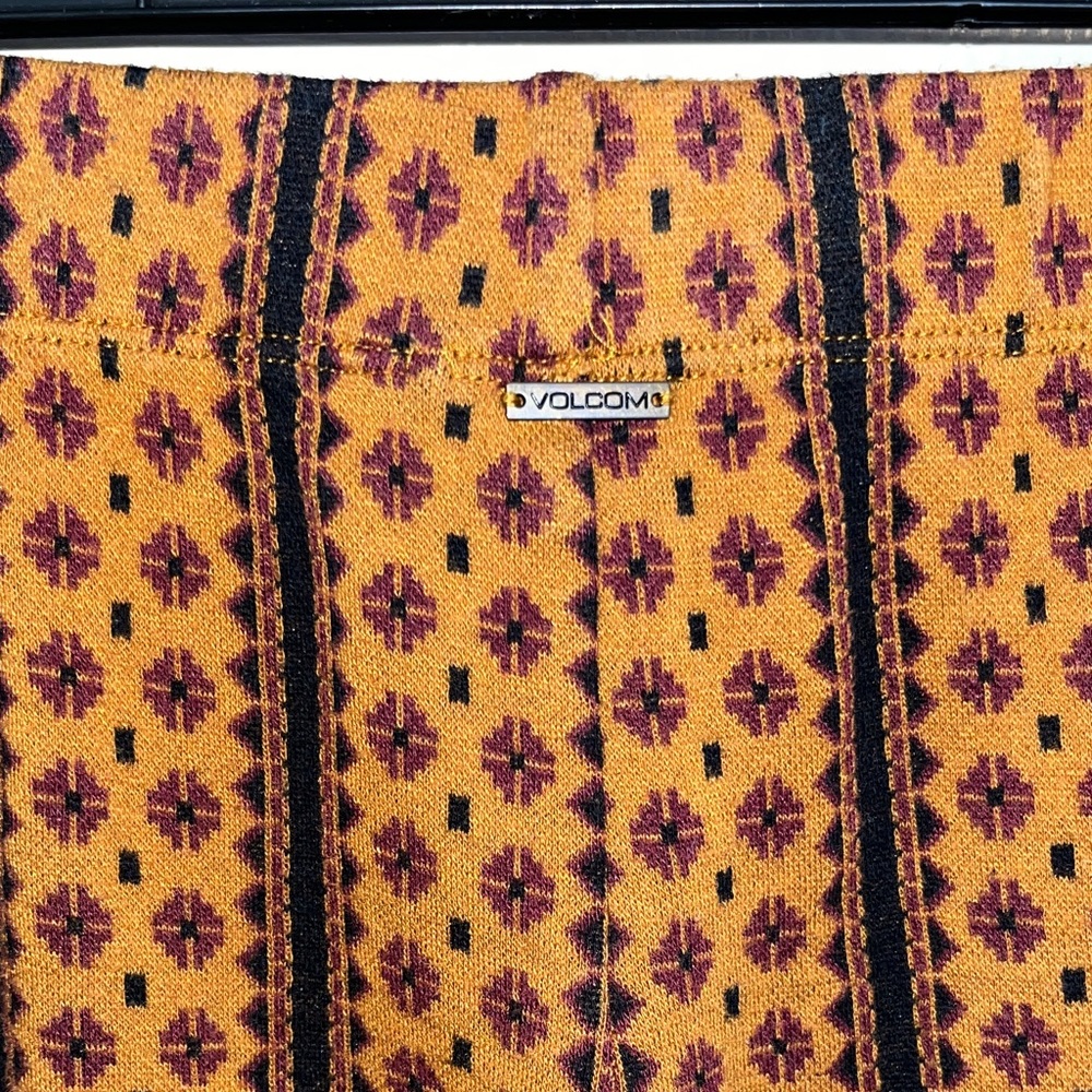 Volcom Patterned Flare Pants - Picture 5 of 5